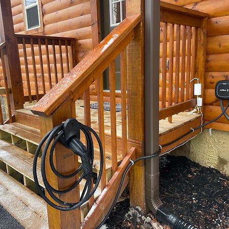 Mountains R Calling, Cozy Hideaway, King Beds, Hot-Tub, Arcade, Ev Ready Pigeon Forge Bagian luar foto