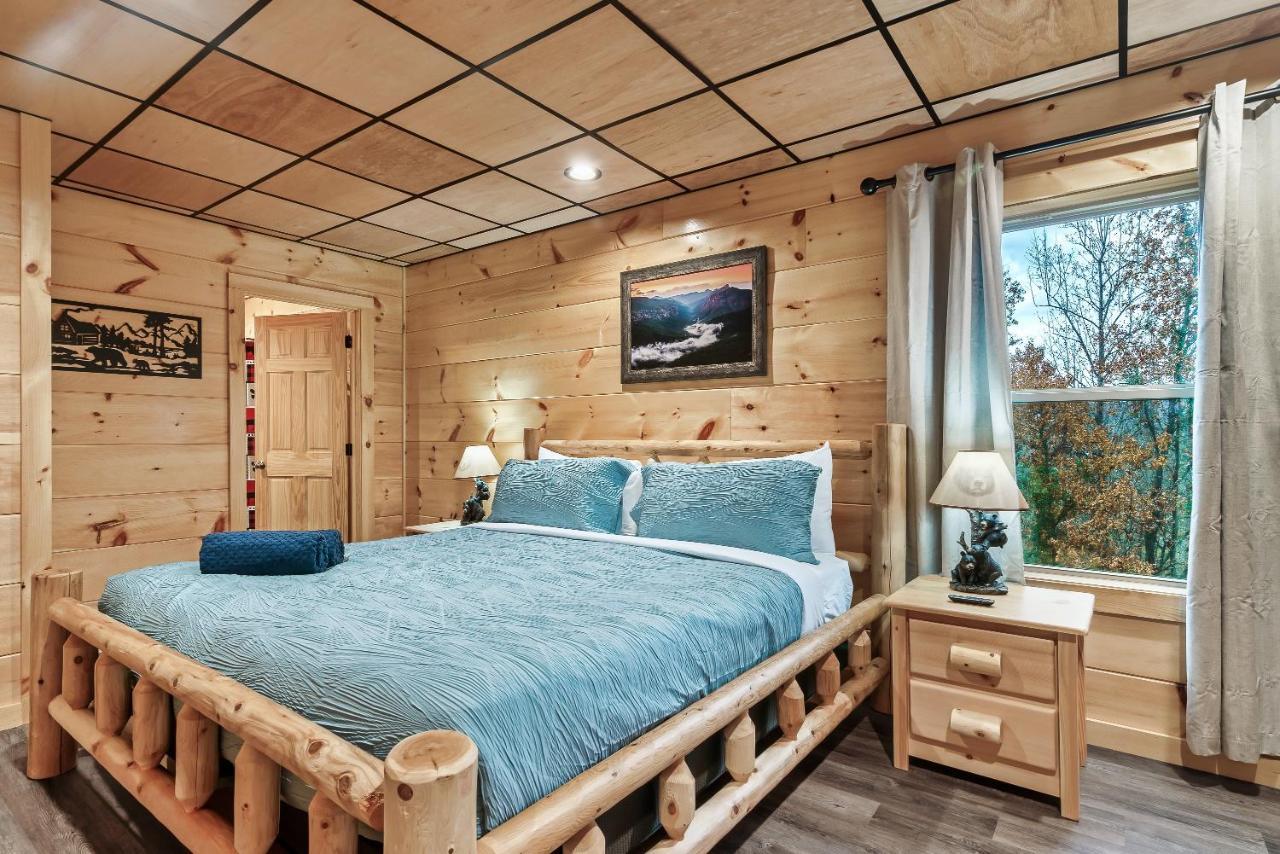 Mountains R Calling, Cozy Hideaway, King Beds, Hot-Tub, Arcade, Ev Ready Pigeon Forge Bagian luar foto